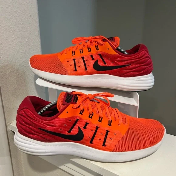 Nike Lunarstelos Men's 12 Running Shoes Sneakers Crimson Red 844591-800 - Picture 1 of 9